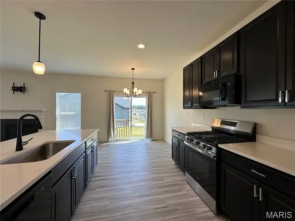 1040 Westhaven BLVD, Wentzville, MO 63385