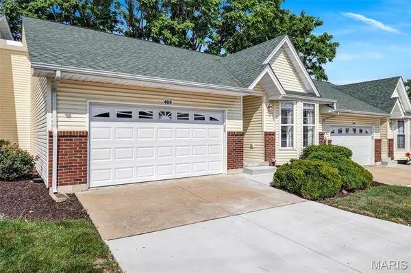 404 Cardinal Commons CT, St Peters, MO 63376