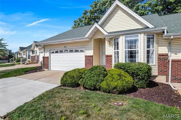 404 Cardinal Commons CT, St Peters, MO 63376