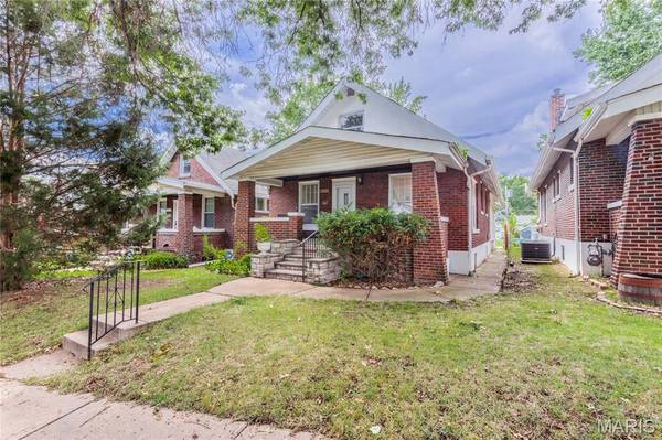 3325 Norma CT, St Louis, MO 63139