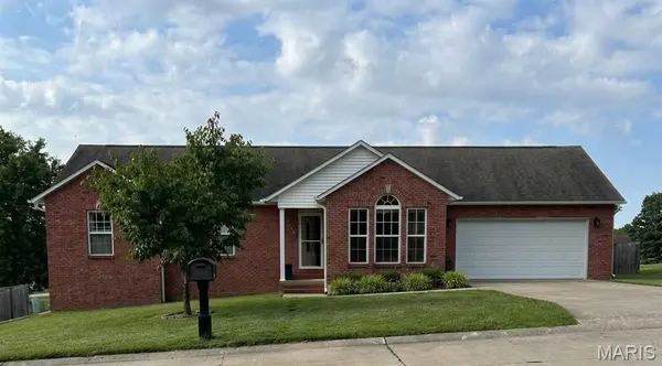 1425 Jennifer DR, Jackson, MO 63755