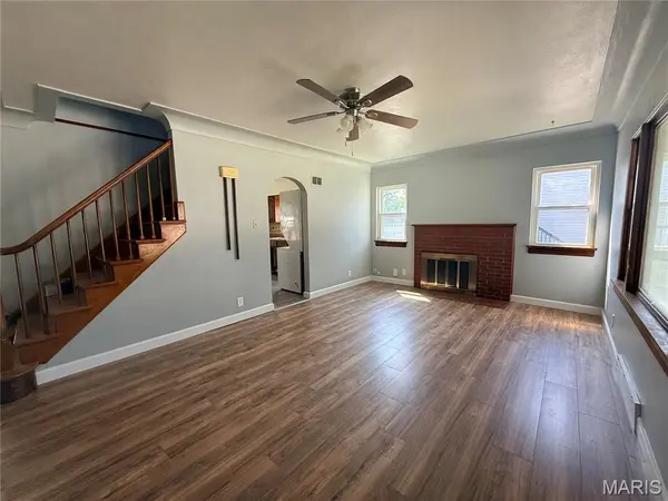 718 Maple ST, Collinsville, IL 62234