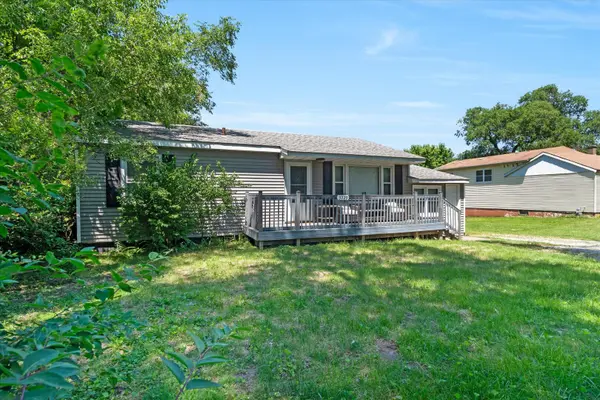 3229 66th AVE, Moline, IL 61265