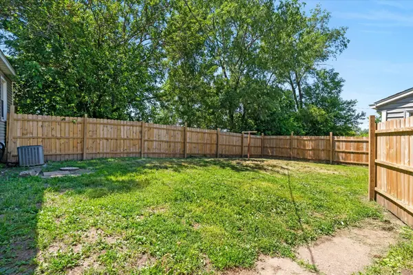 3229 66th AVE, Moline, IL 61265