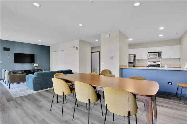 7243 MADISON ST #211, Forest Park, IL 60130