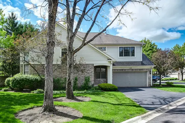 128 Fairway DR, La Grange, IL 60525