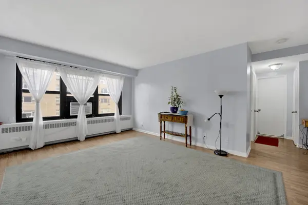 6118 N Sheridan RD #310, Chicago, IL 60660