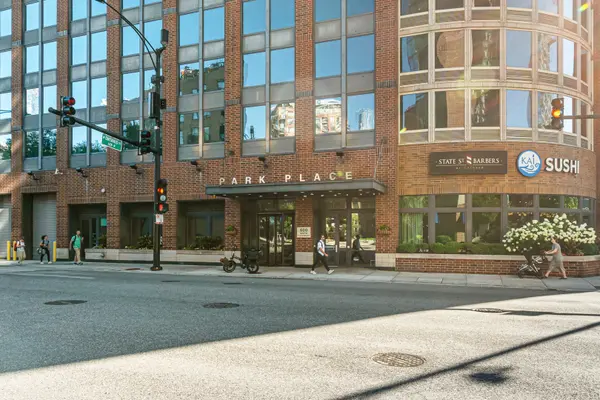 Address not disclosed, Chicago, IL 60654