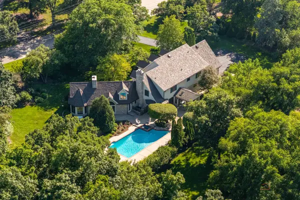222 W Old Mill RD, Lake Forest, IL 60045