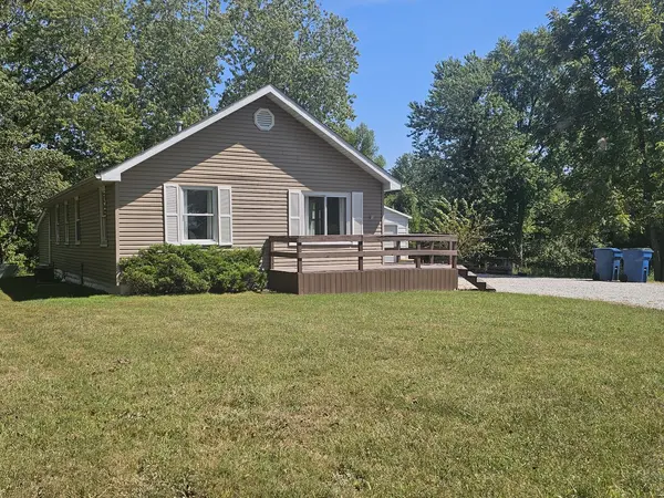 2934 Brownsville RD, Mt Vernon, IL 62864