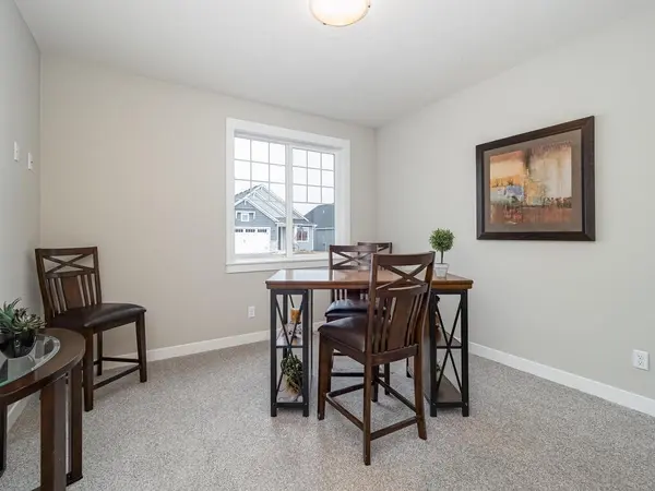 9033 Orchard CIR, Monticello, MN 55362