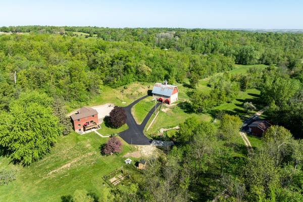 31500 Echo Valley TRL, Cannon Falls, MN 55009