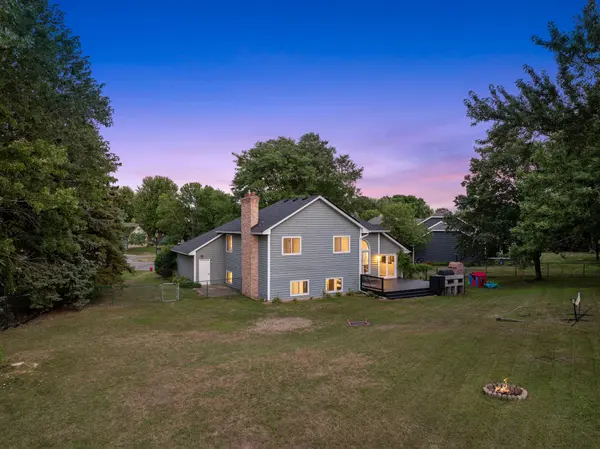 8841 Loch Lomond CT, Brooklyn Park, MN 55443