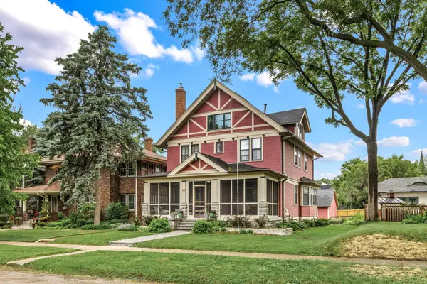 1535 Lincoln AVE, Saint Paul, MN 55105