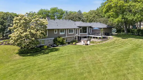 6641 Parkwood RD, Edina, MN 55436