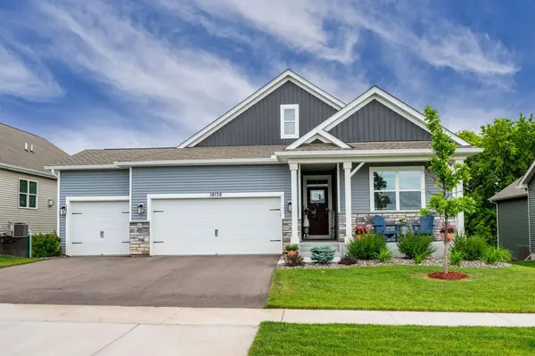 19136 Grass Lake TRL,  Rogers,  MN 55374