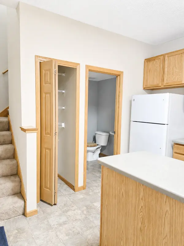 424 Frederick CIR #606, Hastings, MN 55033