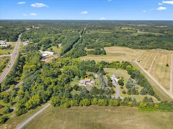 566 Plourde DR, Somerset, WI 54025