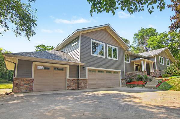 1510 Archwood RD, Minnetonka, MN 55305