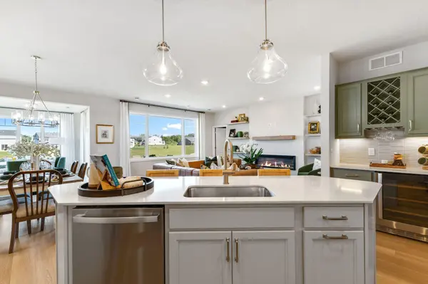 10639 Mississippi Dunes TRL S, Cottage Grove, MN 55016