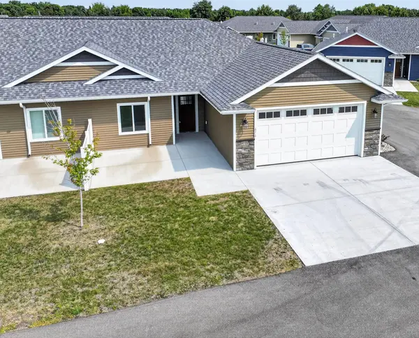 676 Voyager DR, Alexandria, MN 56308