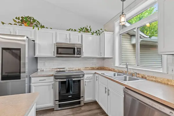 9243 Goodrich DR, Monticello, MN 55362