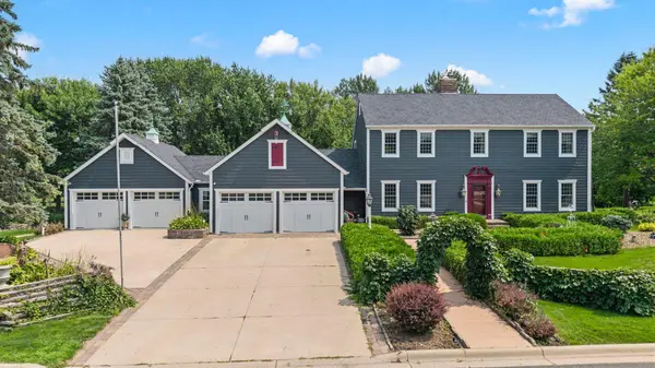 1001 Windcrest DR SE, New Prague, MN 56071