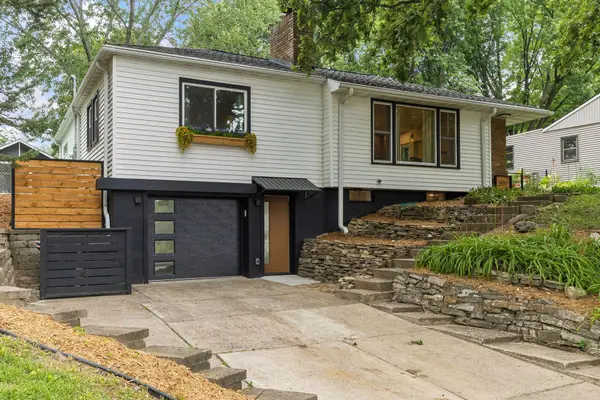 3037 Kyle AVE N, Golden Valley, MN 55422