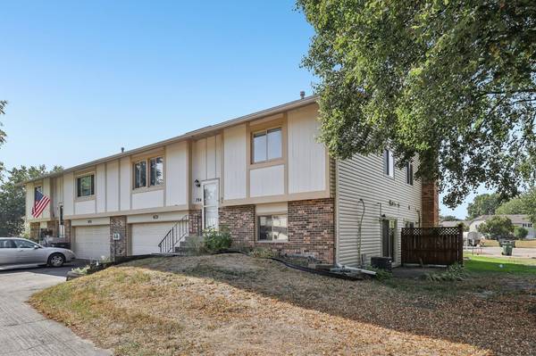 784 125th LN NE, Blaine, MN 55434