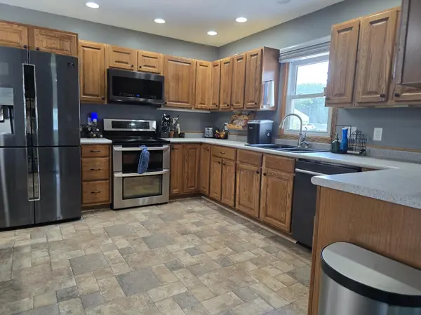 102 County Road 16 S, Comfrey, MN 56019