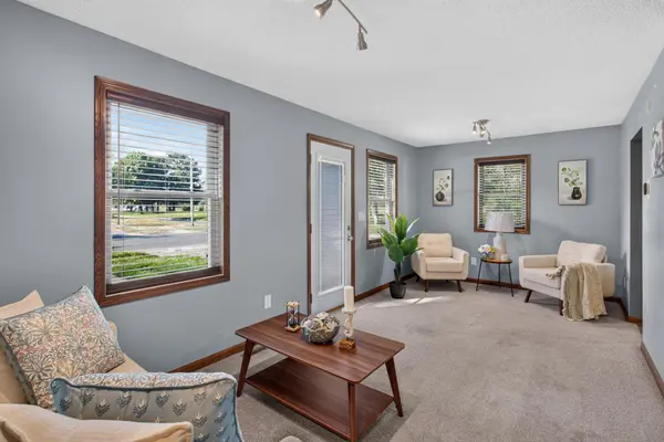 935 5th AVE W, Shakopee, MN 55379