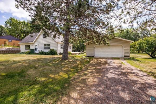 2840 Hagberg ST, Duluth, MN 55811