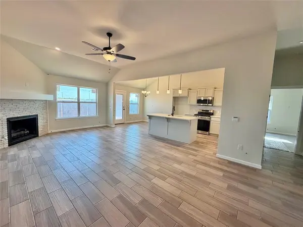 4002 Abingdon DR, Norman, OK 73026