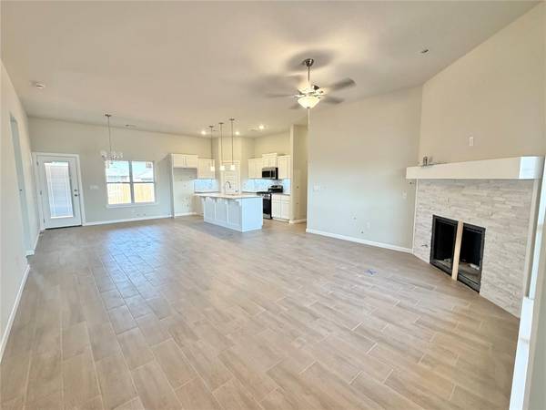 3927 Abingdon DR, Norman, OK 73026