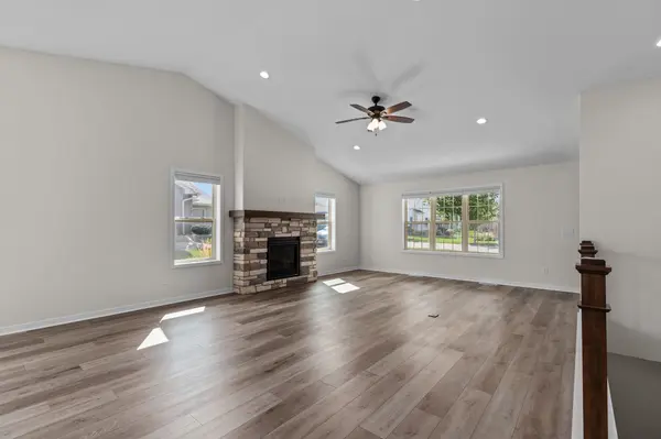 1365 CANDLELIGHT LN, Fond Du Lac, WI 54937-7538