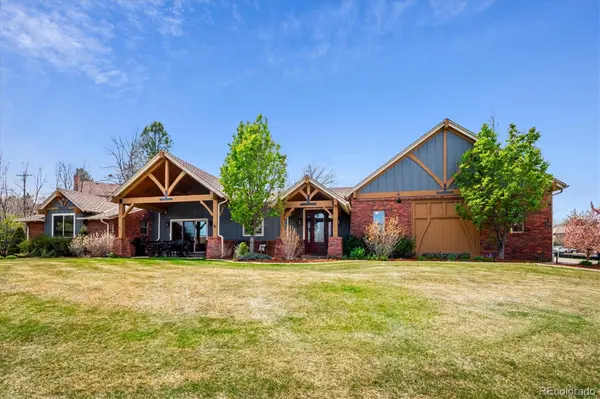 8830 W Bear Creek DR, Lakewood, CO 80227