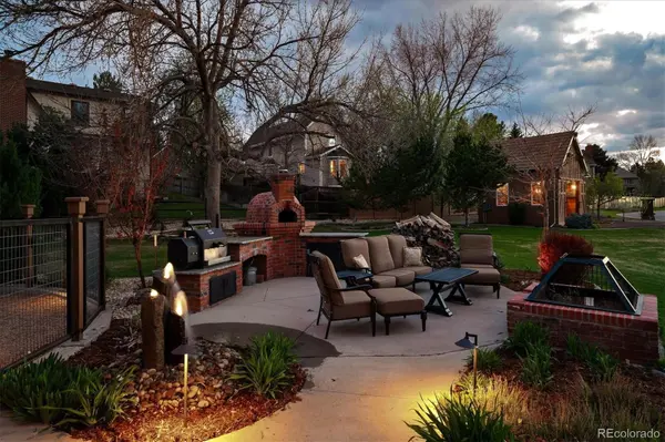 8830 W Bear Creek DR, Lakewood, CO 80227