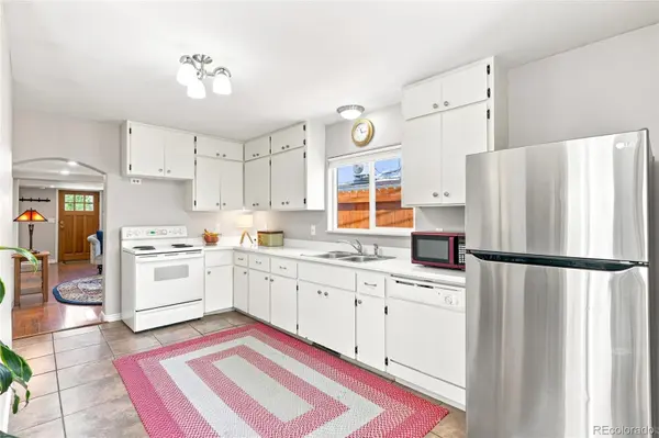 317 3rd AVE, Lyons, CO 80540