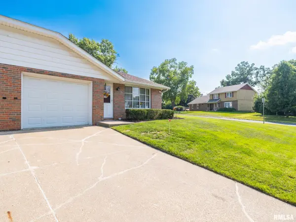 2752-56 W MILLBROOK CT, Peoria, IL 61615