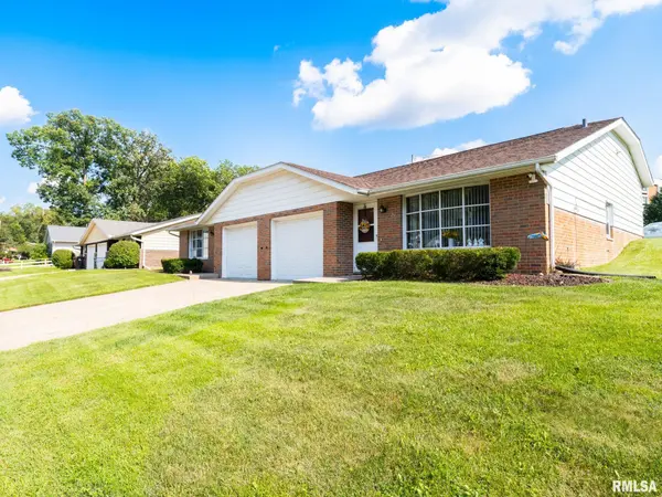 2752-56 W MILLBROOK CT, Peoria, IL 61615