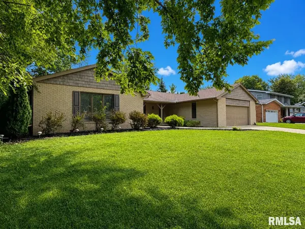 122 W MORNINGSIDE DR, Peoria, IL 61614