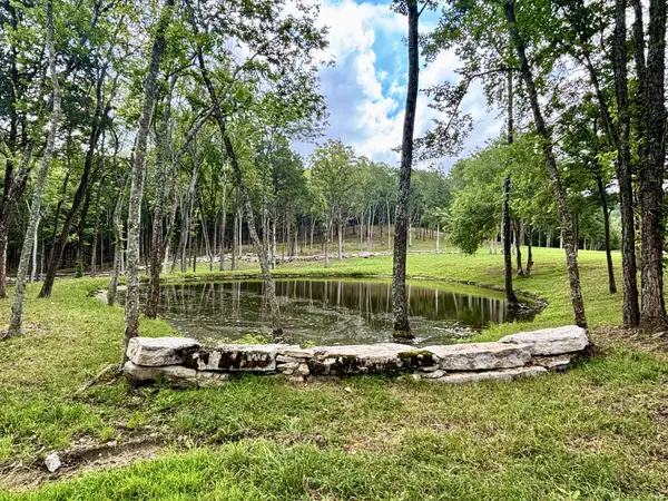 8598 Taliaferro Rd, Eagleville, TN 37060