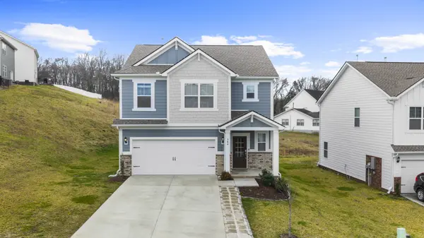 304 Razzle Dr, Smyrna, TN 37167