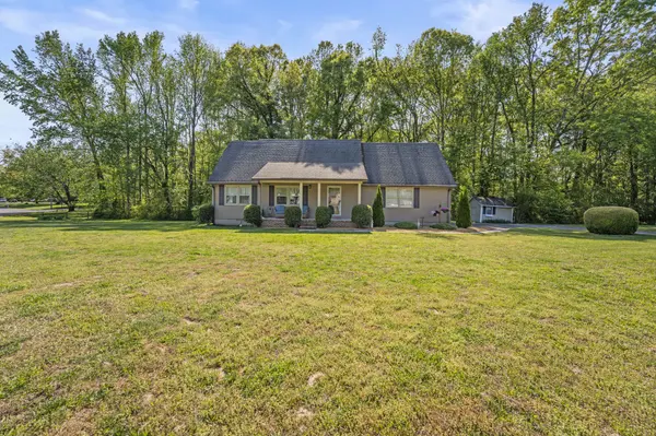 303 Rutledge Ave, Tullahoma, TN 37388