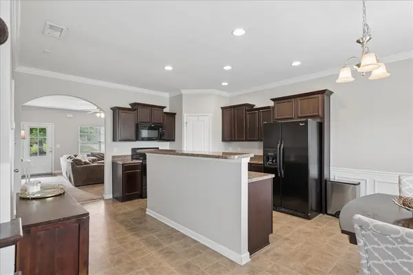400 Stratford Park Blvd, Gallatin, TN 37066