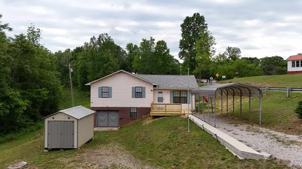 1825 Free Hill Rd, Celina, TN 38551