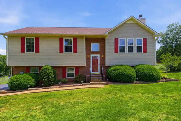 206 Brookhaven Dr, Columbia, TN 38401
