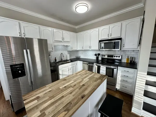 1001 E 11th Street, Chattanooga, TN 37403