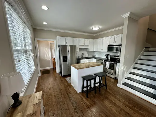1001 E 11th Street, Chattanooga, TN 37403