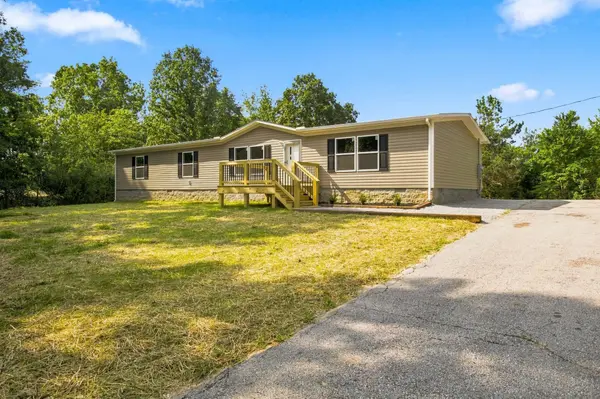 7285 Oak Springs Rd, Nunnelly, TN 37137